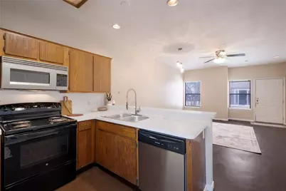 1221 W Hopkins Street #16, San Marcos, TX 78666 - Photo 5