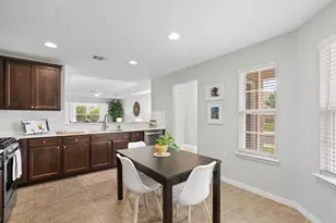 400 Fannin Ct, Georgetown, TX 78633 - Photo 1