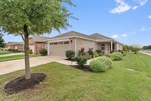 400 Fannin Ct, Georgetown, TX 78633 - Photo 3