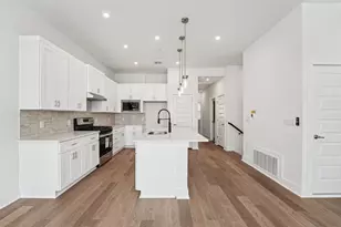 200 W 56th St, Austin, TX 78751 - Photo 5
