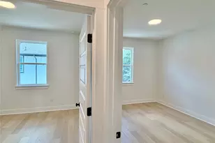 200 W 56th St, Austin, TX 78751 - Photo 15
