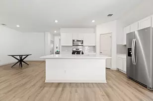 203 Mulberry Crk Ln, Hutto, TX 78634 - Photo 9