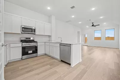 127 Tolo Drive, Elgin, TX 78621 - Photo 5