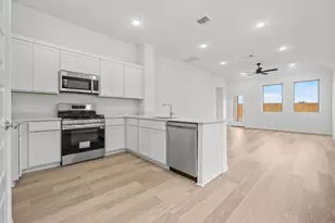 127 Tolo Dr, Elgin, TX 78621 - Photo 5