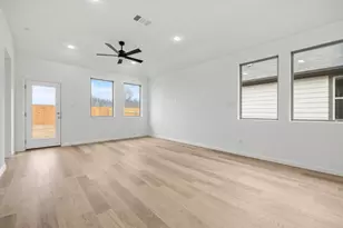 127 Tolo Dr, Elgin, TX 78621 - Photo 11