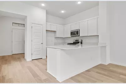 127 Tolo Drive, Elgin, TX 78621 - Photo 3