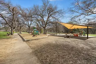 6702 Langston Dr, Austin, TX 78723 - Photo 37