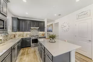 815 Saratoga Ln, Georgetown, TX 78633 - Photo 13