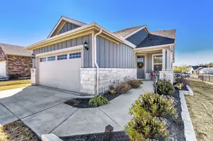 815 Saratoga Ln, Georgetown, TX 78633 - Photo 1