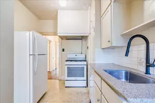1103 W 22nd St, Austin, TX 78705 - Photo 9