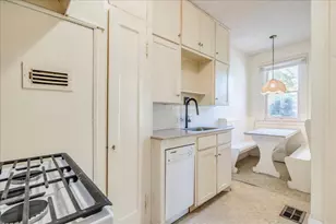 1103 W 22nd St, Austin, TX 78705 - Photo 7