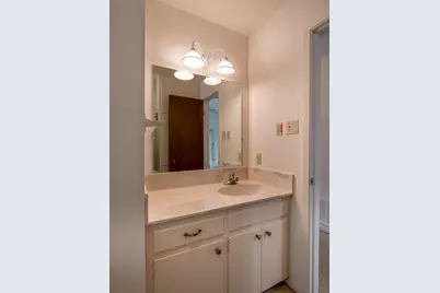 736 W Lakecrest Drive, Bluffton, TX 78607 - Photo 23
