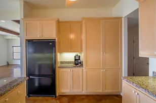 736 W Lakecrest Dr, Bluffton, TX 78607 - Photo 11