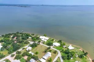 736 W Lakecrest Dr, Bluffton, TX 78607 - Photo 35