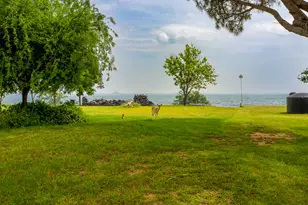 736 W Lakecrest Dr, Bluffton, TX 78607 - Photo 31