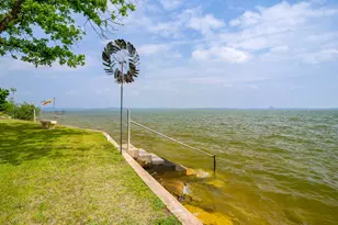 736 W Lakecrest Dr, Bluffton, TX 78607 - Photo 33