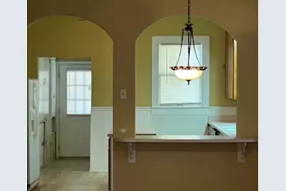 413 Fowzer Street, Taylor, TX 76574 - Photo 3