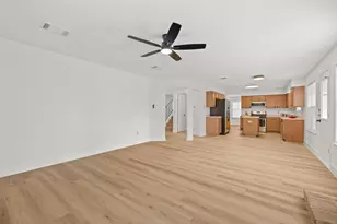 13108 Tilder Dr, Austin, TX 78729 - Photo 7