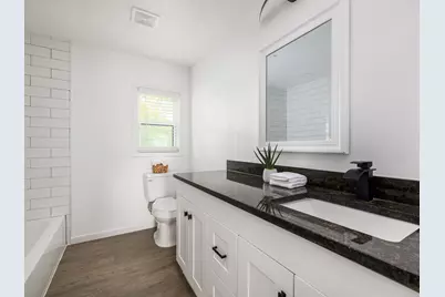 202 N Arendell, Gause, TX 77857 - Photo 17