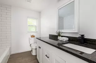 202 N Arendell, Gause, TX 77857 - Photo 17