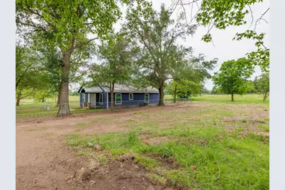 202 N Arendell, Gause, TX 77857 - Photo 23
