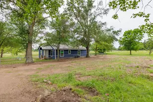 202 N Arendell, Gause, TX 77857 - Photo 23