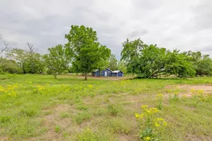 202 N Arendell, Gause, TX 77857 - Photo 27