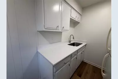 4712 Depew Avenue #202, Austin, TX 78751 - Photo 5