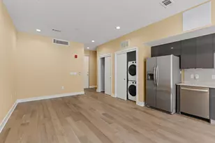 1800 E 4th St, Austin, TX 78702 - Photo 9