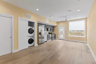 1800 E 4th St, Austin, TX 78702 - Photo 3