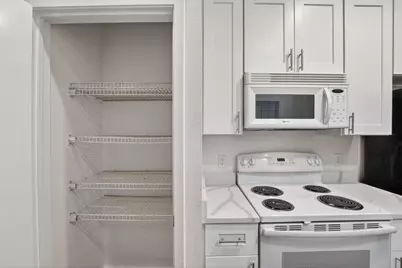 712 Graham Place #201, Austin, TX 78705 - Photo 11