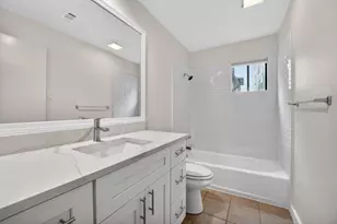 712 Graham Pl, Austin, TX 78705 - Photo 23