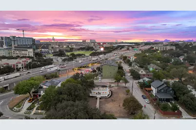 810 E 13th Street, Austin, TX 78702 - Photo 39