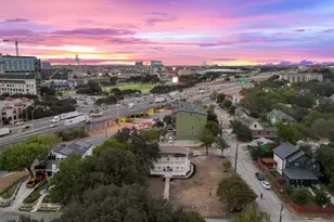 810 E 13th St, Austin, TX 78702 - Photo 39