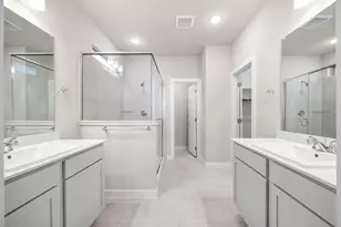 8010 Shining Flor Run, Lago Vista, TX 78645 - Photo 13
