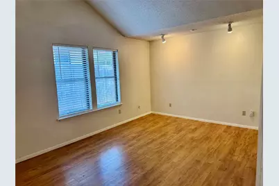 907 Milford Way #B, Austin, TX 78745 - Photo 11