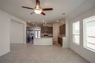 608 Saturnia Dr, Georgetown, TX 78628 - Photo 5
