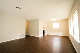 7312 Providence Ave, Austin, TX 78752 - Photo 7