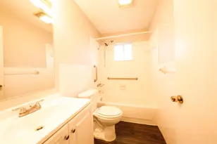 7312 Providence Ave, Austin, TX 78752 - Photo 5