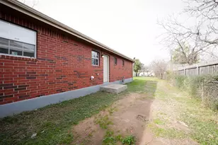 7312 Providence Ave, Austin, TX 78752 - Photo 17