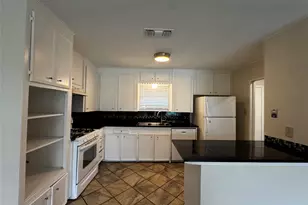 5806 Coventry Ln, Austin, TX 78723 - Photo 5