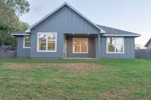 129 Callie St, Smithville, TX 78957 - Photo 19