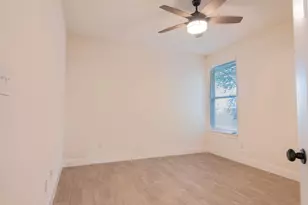 129 Callie St, Smithville, TX 78957 - Photo 11