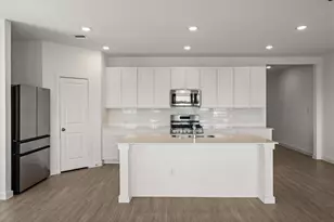 14114 Hertford Shire Shore, San Antonio, TX 78245 - Photo 3