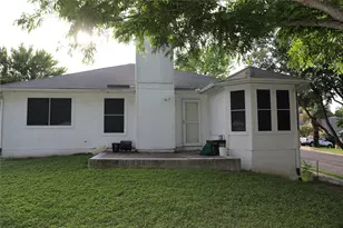 4901 Birch Creek Rd, Austin, TX 78744 - Photo 7