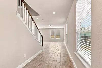 11505 Lago De Garda Drive, Austin, TX 78747 - Photo 5