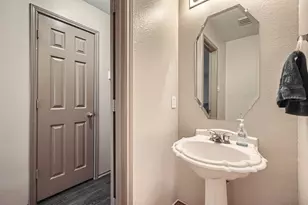 1900 Jesse Owens Dr, Austin, TX 78748 - Photo 9