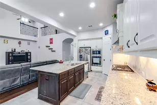 204 Lady Bird Ln, Georgetown, TX 78628 - Photo 13