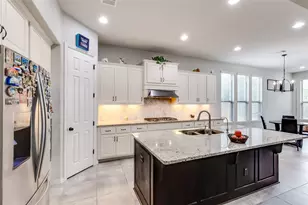 204 Lady Bird Ln, Georgetown, TX 78628 - Photo 11