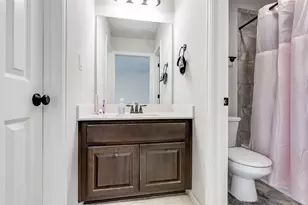 204 Lady Bird Ln, Georgetown, TX 78628 - Photo 27